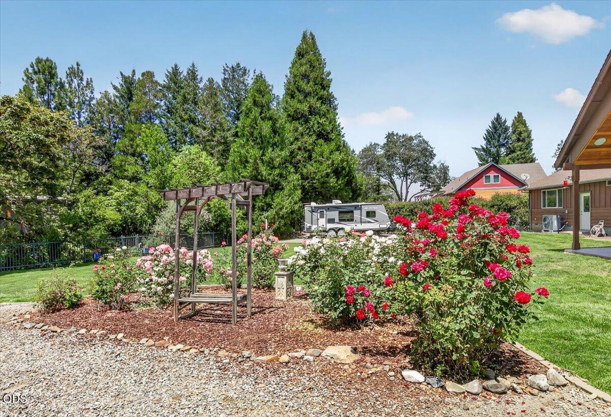 2240 Hull Road Medford, OR 97501 - Photo 32 of 49