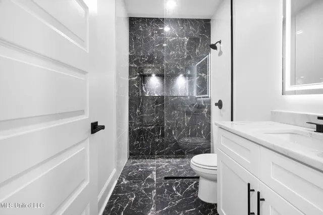 $649,500 | 5042 Camp Crossing, Hernando, MS 38632