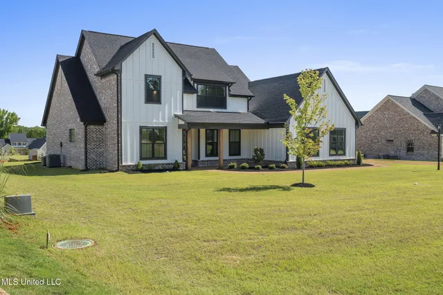 $649,500 | 5042 Camp Crossing, Hernando, MS 38632
