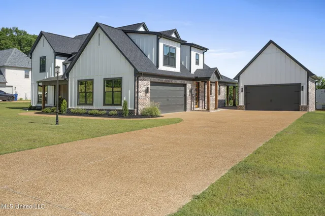 $649,500 | 5042 Camp Crossing, Hernando, MS 38632