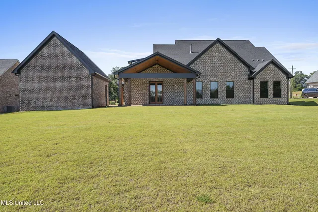 $649,500 | 5042 Camp Crossing, Hernando, MS 38632