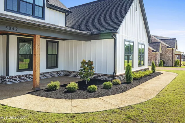 $649,500 | 5042 Camp Crossing, Hernando, MS 38632