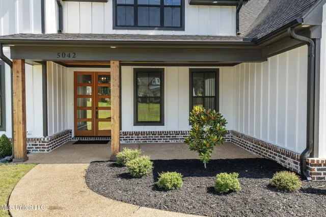 $649,500 | 5042 Camp Crossing, Hernando, MS 38632