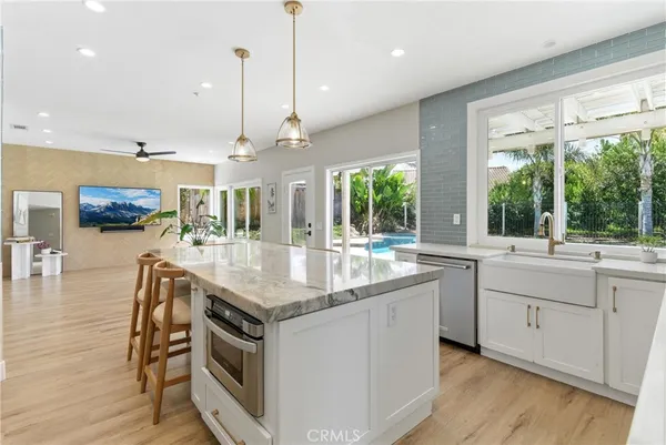 $1,799,000 | 2016 Via Vina, San Clemente, CA 92673