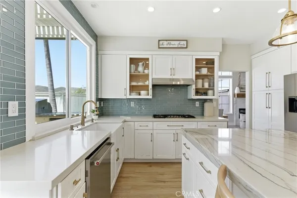 $1,799,000 | 2016 Via Vina, San Clemente, CA 92673
