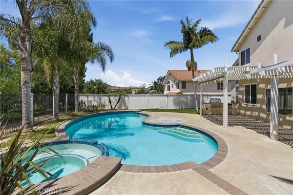 $1,799,000 | 2016 Via Vina, San Clemente, CA 92673