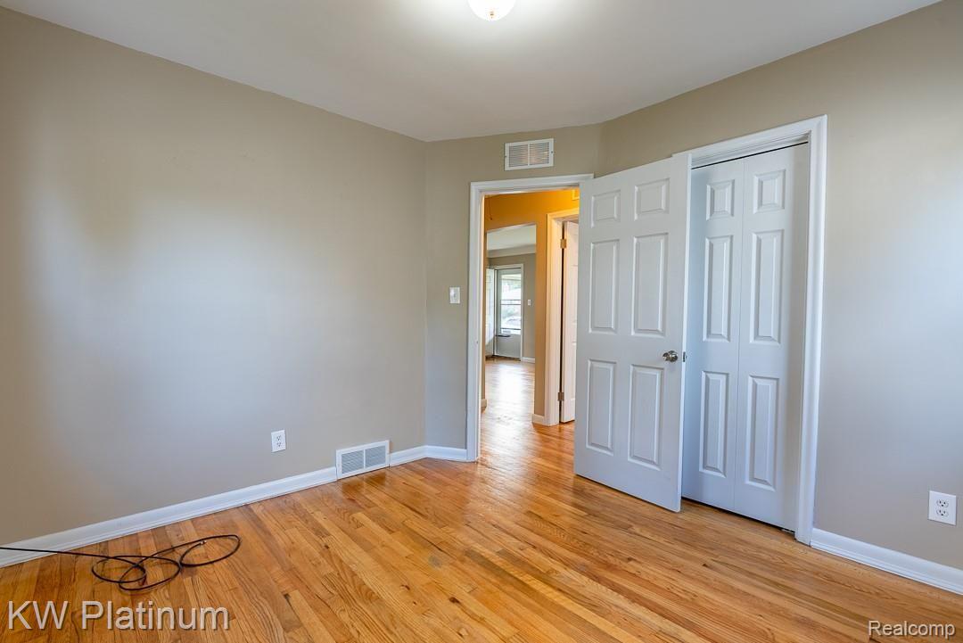 8428 Helen Street Center Line, MI 48015 - Photo 14 of 25 8428 Helen-20.jpg