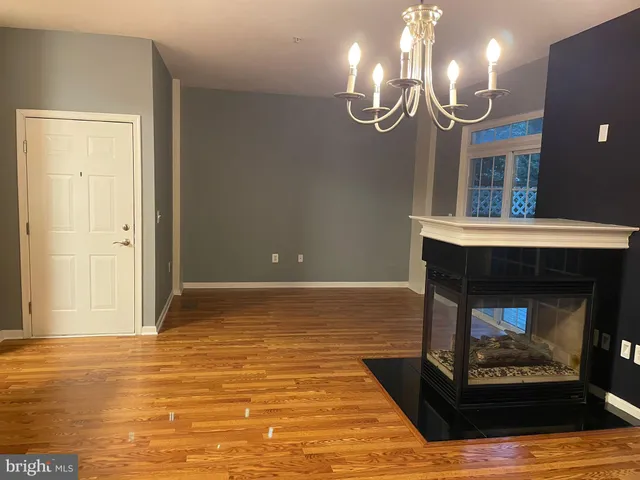 $390,000 | 13953 Hollow Wind Way, Woodbridge, VA 22191