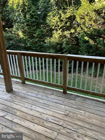 $390,000 | 13953 Hollow Wind Way, Woodbridge, VA 22191