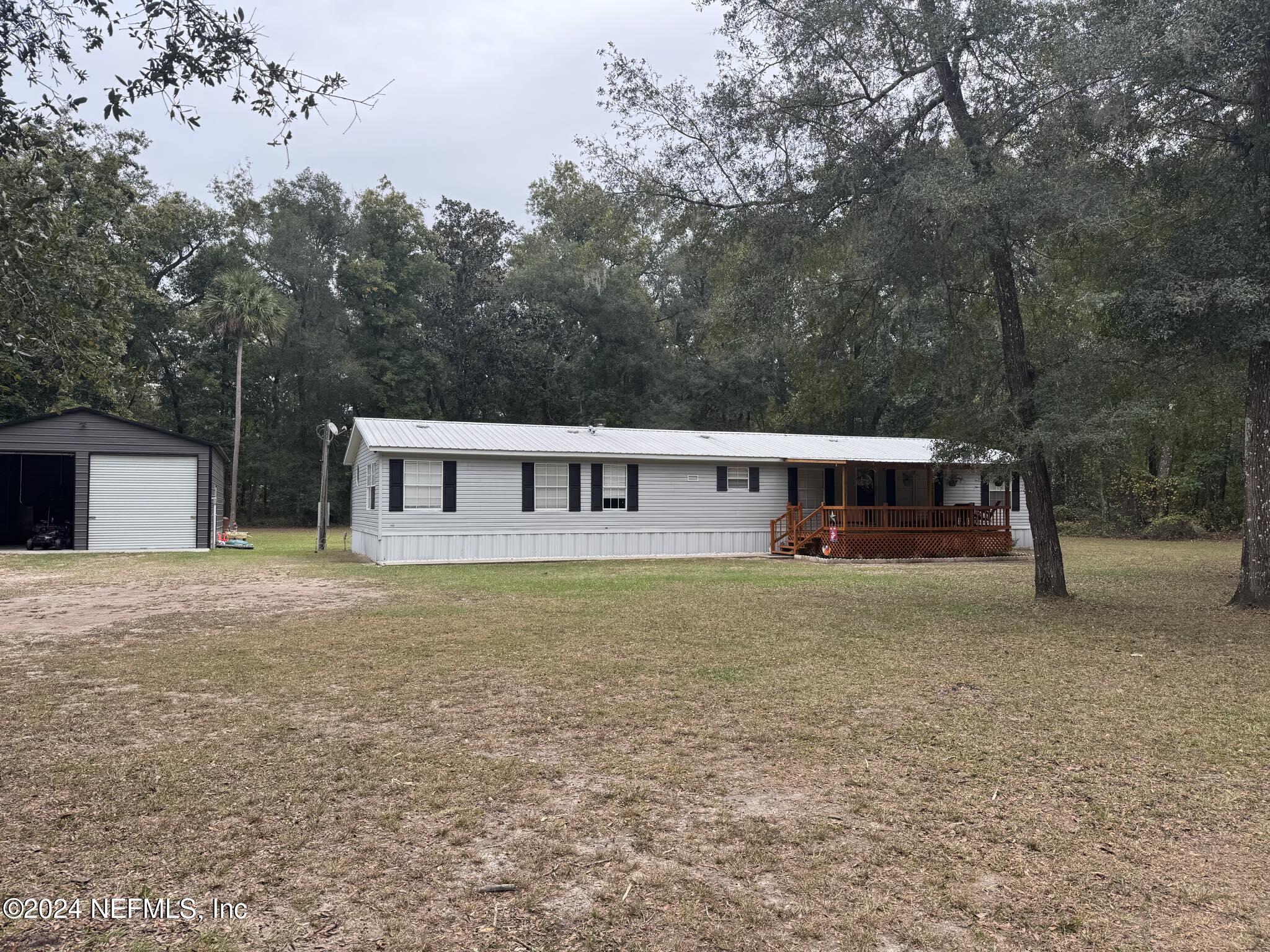 208 Tanner School Bus Road Florahome, FL 32140 - Photo 2 of 31 df7aa822-01cb-4c19-98f2-9c100aeb7cd6