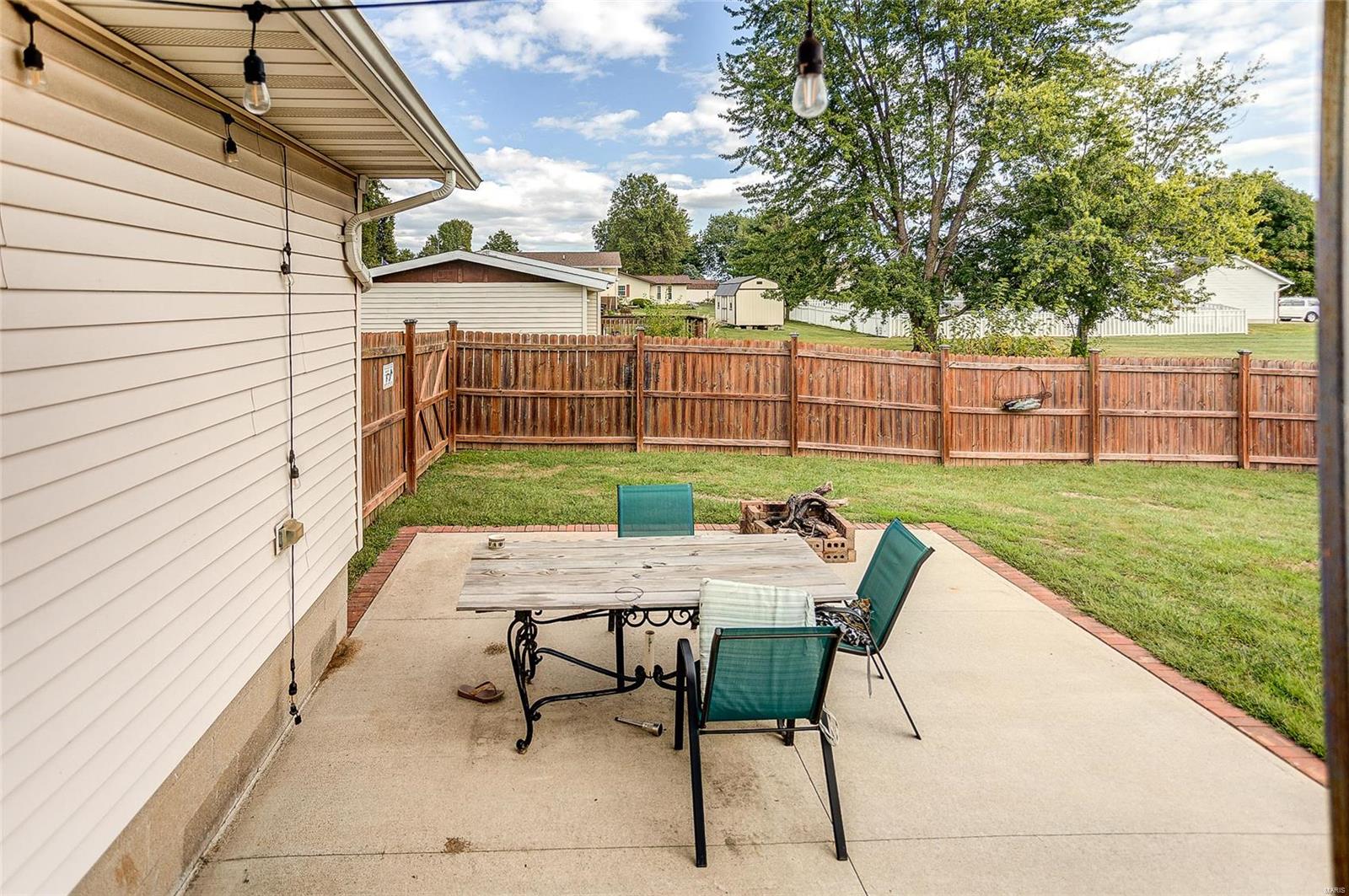 1014 West County Road Jerseyville, IL 62052 - Photo 4 of 23 Gallery Image 4