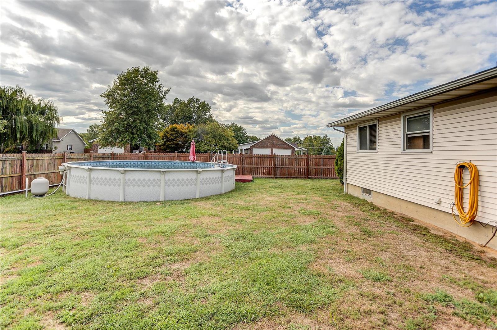 1014 West County Road Jerseyville, IL 62052 - Photo 5 of 23 Gallery Image 5