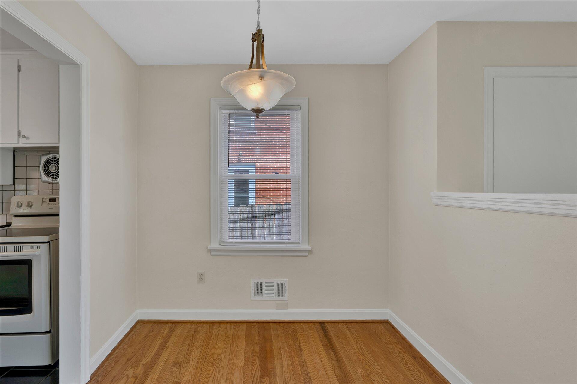2745 Tillett Road Southwest Roanoke, VA 24015 - Photo 5 of 21 06-DSC00022