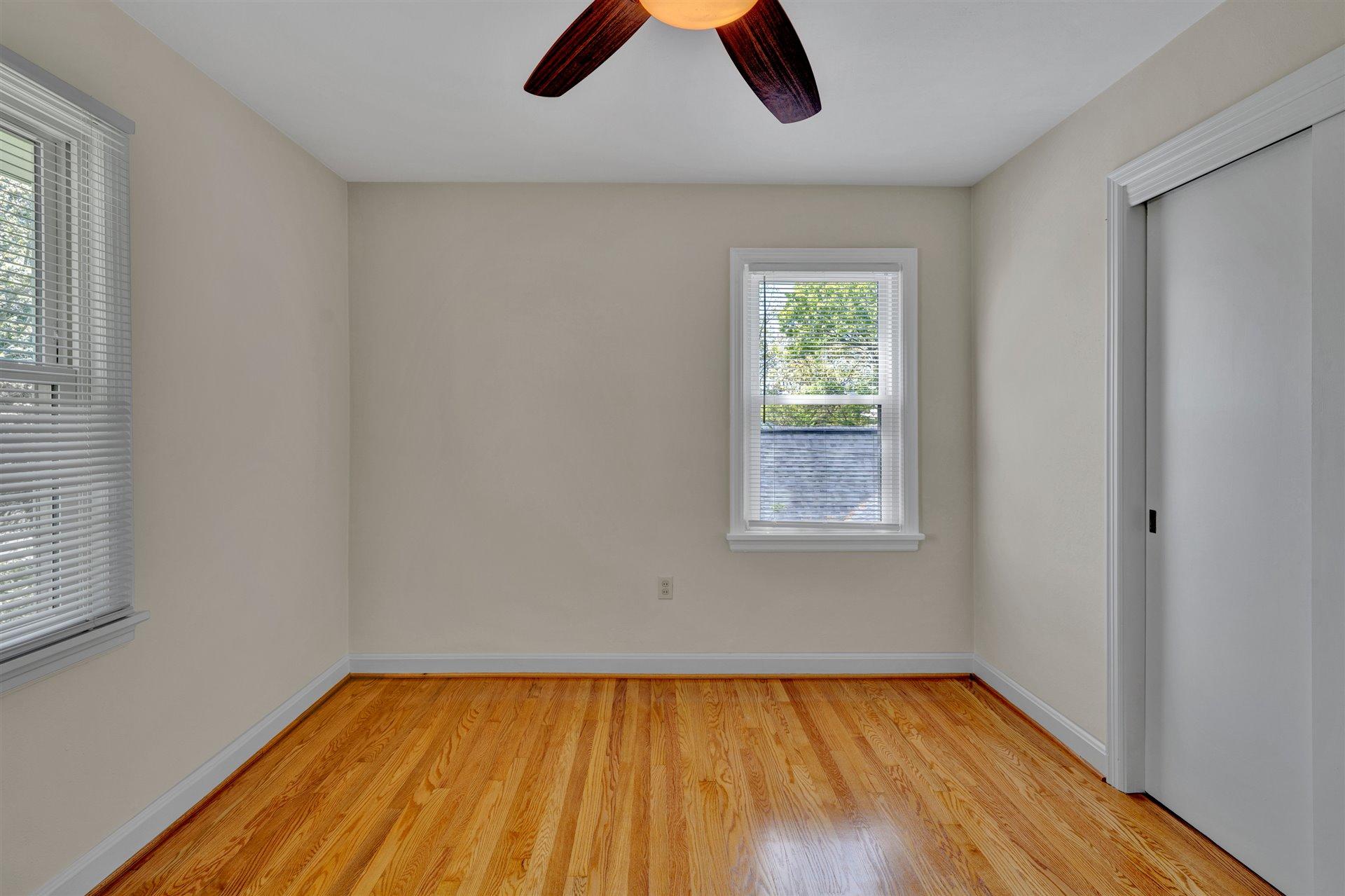 2745 Tillett Road Southwest Roanoke, VA 24015 - Photo 8 of 21 13-DSC00046