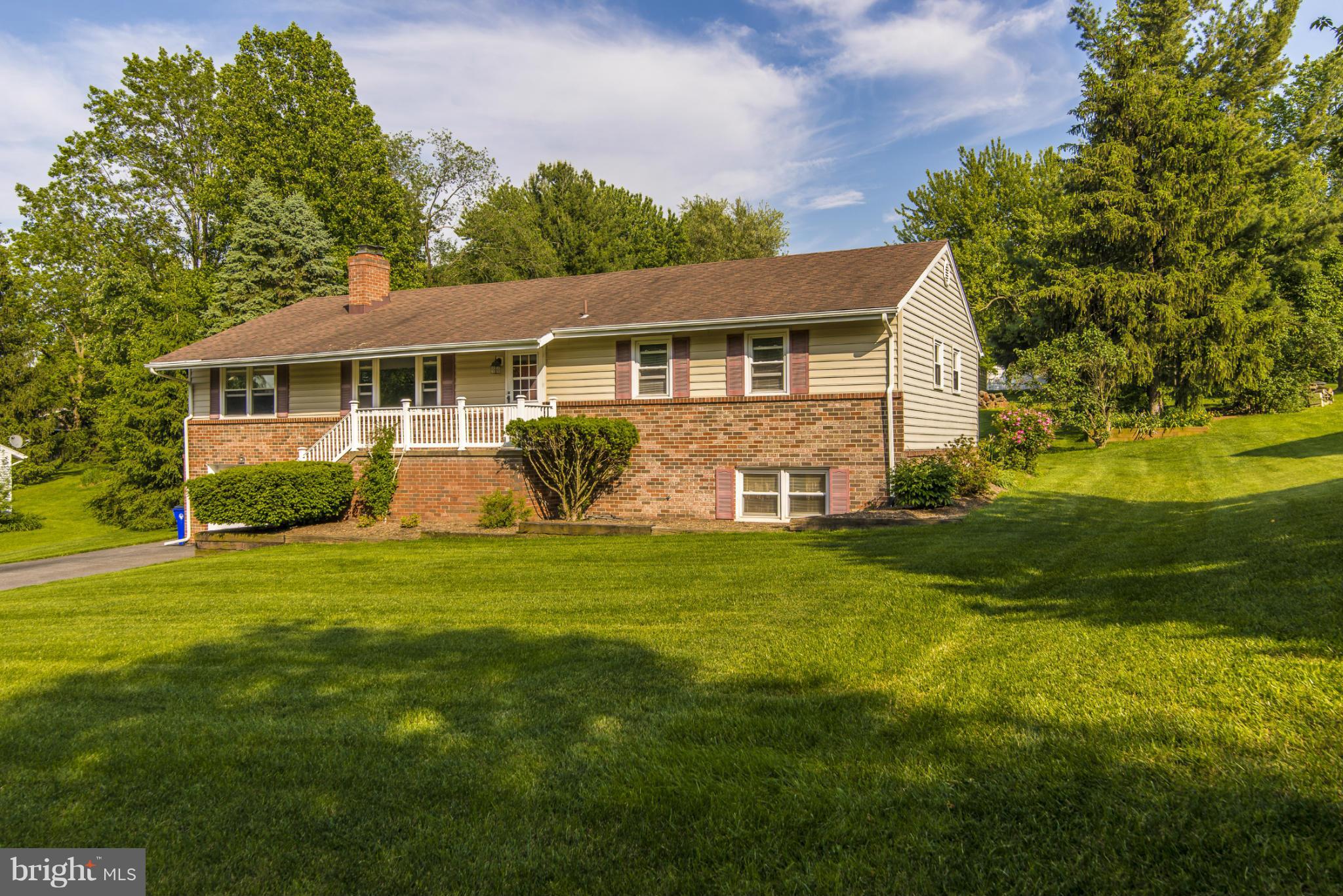 6103 Ravenwood Road Mount Airy, MD 21771 - Photo 2 of 26 Exterior (Front)
