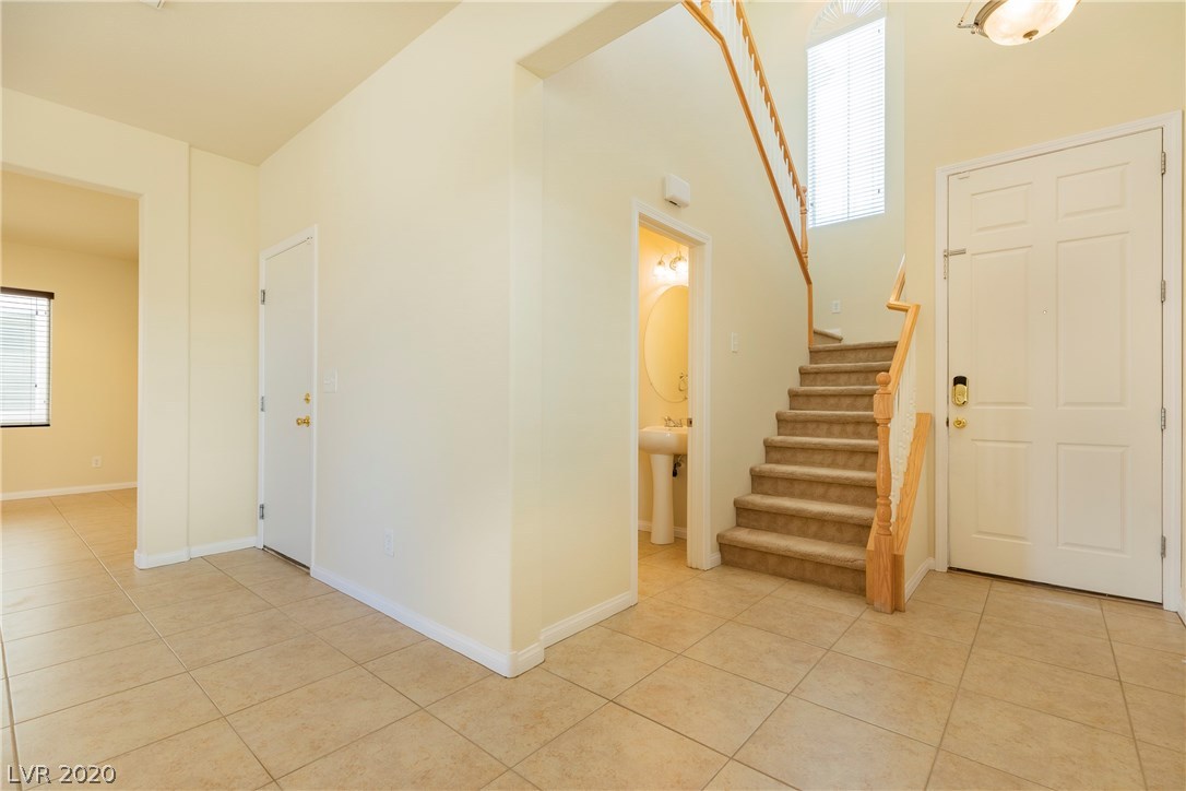 9048 Winchester Ridge Street Las Vegas, NV 89139 - Photo 8 of 36