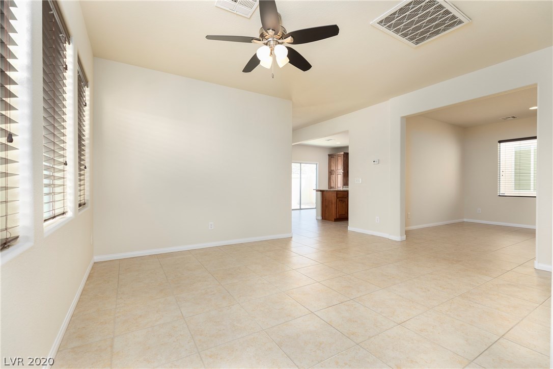 9048 Winchester Ridge Street Las Vegas, NV 89139 - Photo 10 of 36