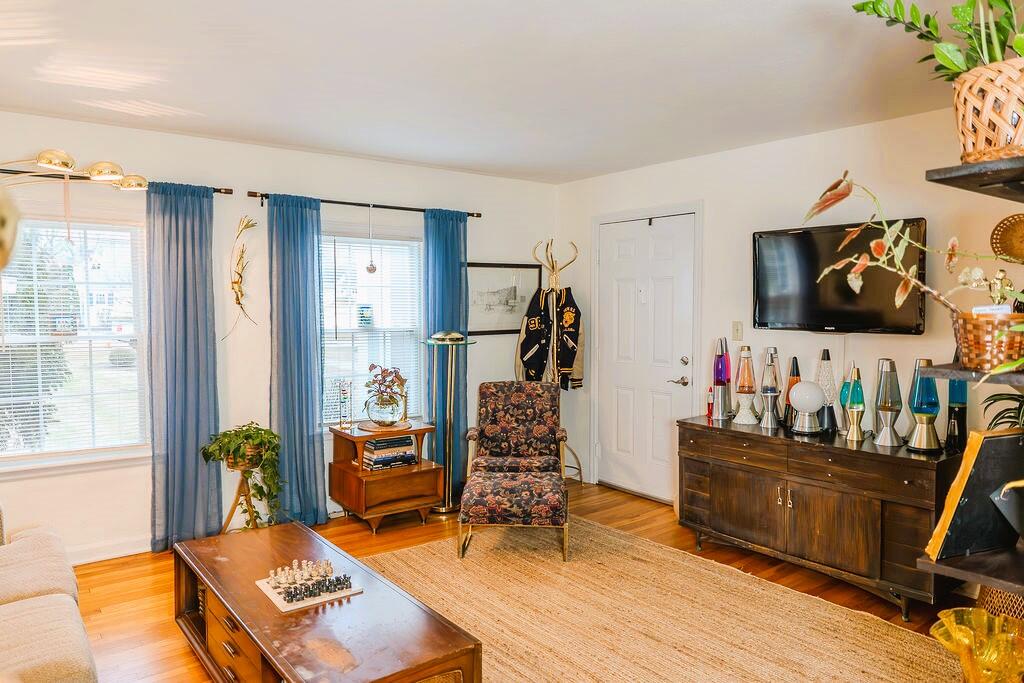 1531 North Plum Street, Unit D Springfield, OH 45504 - Photo 3 of 21 DSC04411-Enhanced-NR