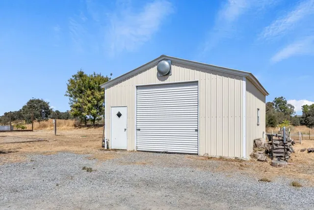 $705,000 | 6048 Amos Lane, Valley Springs, CA 95252