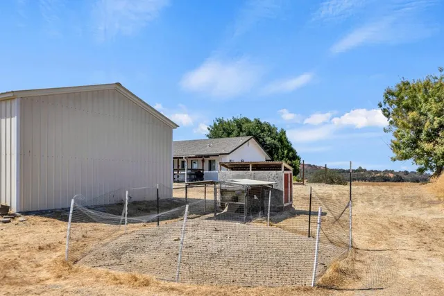 $705,000 | 6048 Amos Lane, Valley Springs, CA 95252