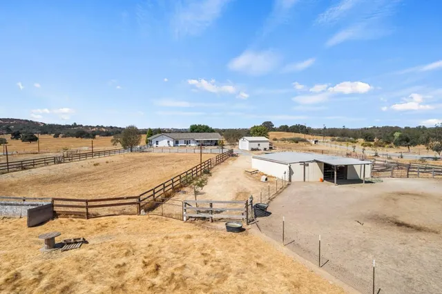 $705,000 | 6048 Amos Lane, Valley Springs, CA 95252