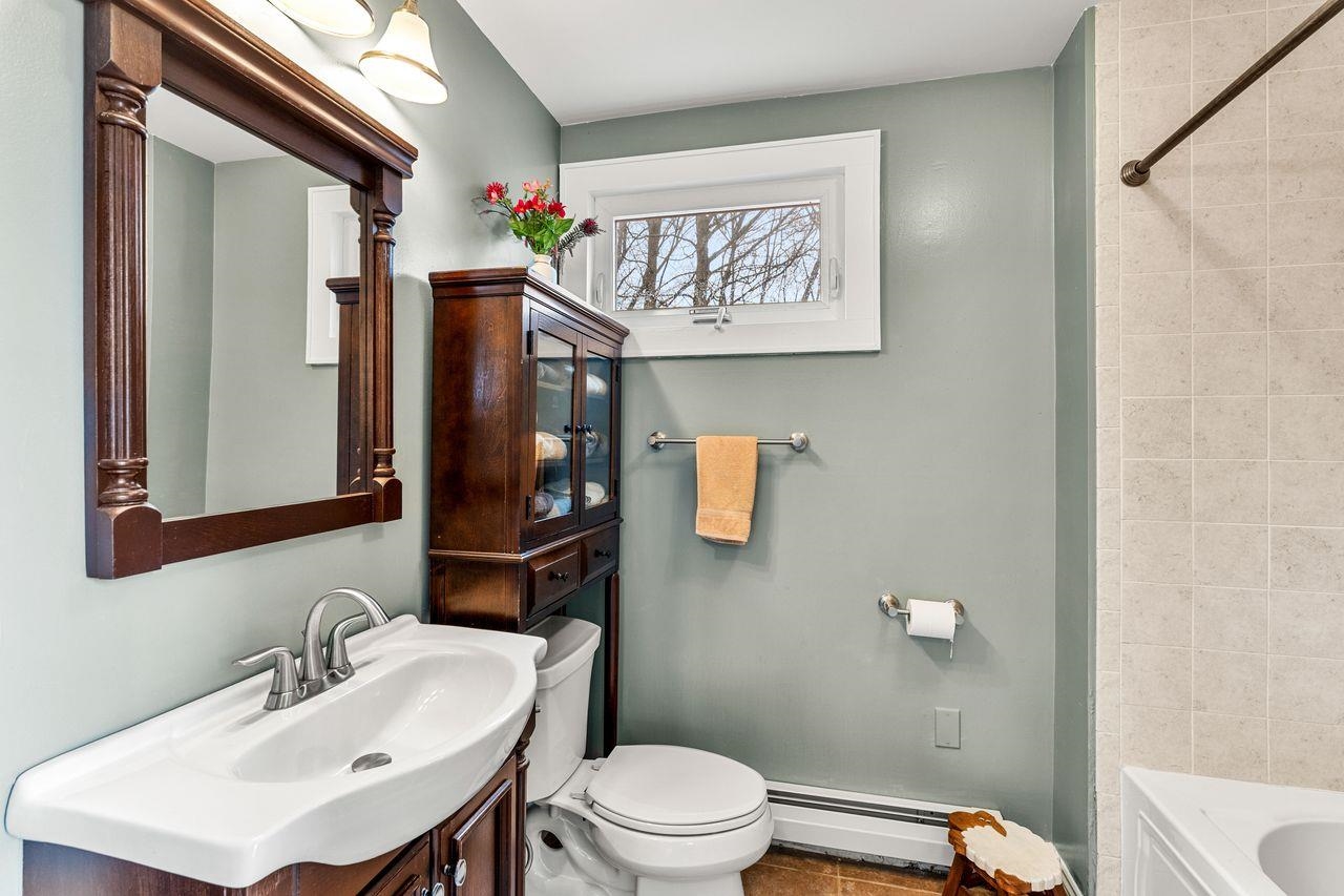 483 Walnut Street Manchester, NH 03104 - Photo 11 of 58