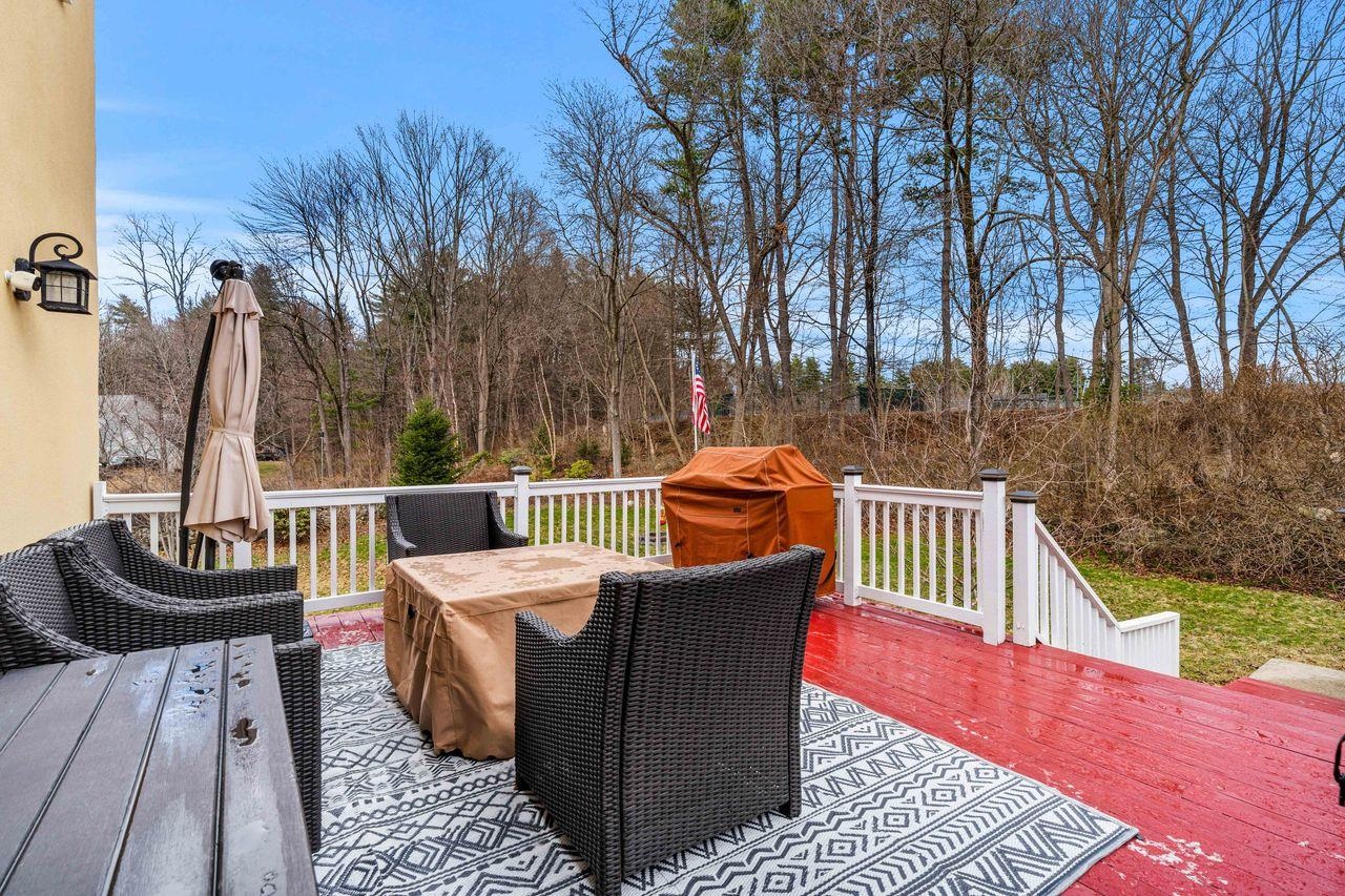 483 Walnut Street Manchester, NH 03104 - Photo 16 of 58