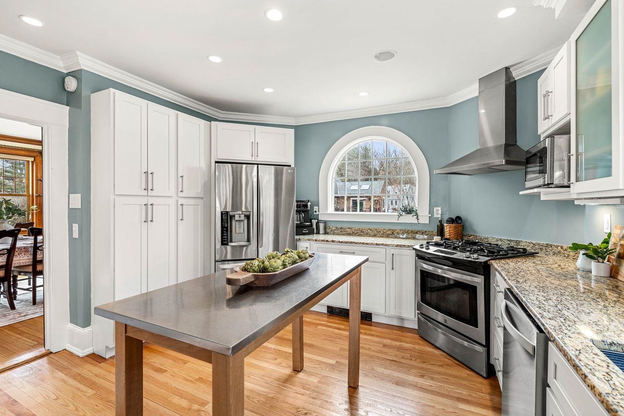 483 Walnut Street Manchester, NH 03104 - Photo 19 of 58