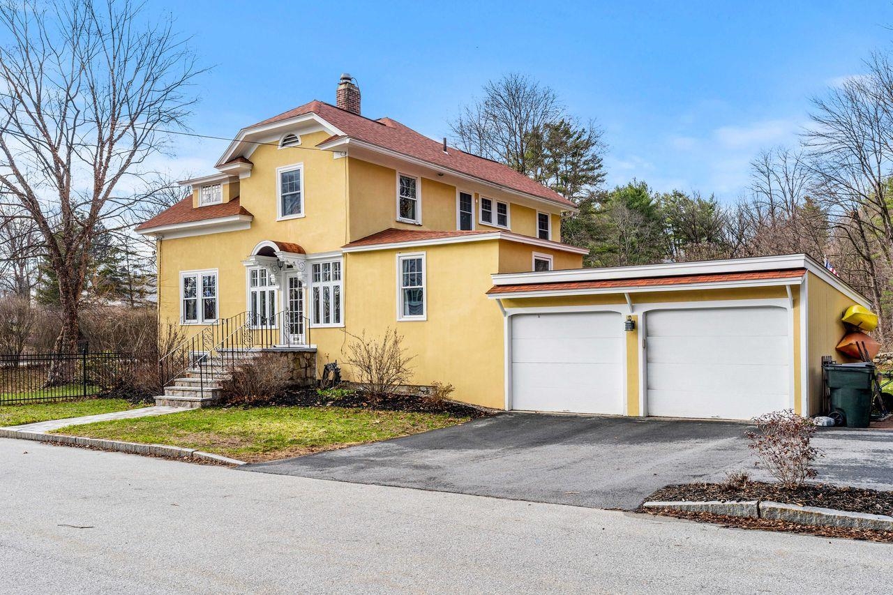 483 Walnut Street Manchester, NH 03104 - Photo 4 of 58