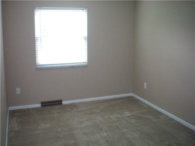 5516 Cedarbush Road Columbus, OH 43229 - Photo 19 of 25 Gallery Image 19
