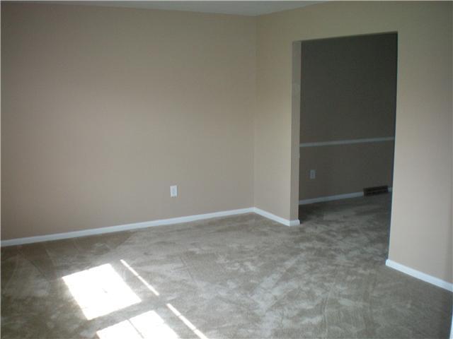 5516 Cedarbush Road Columbus, OH 43229 - Photo 4 of 25 Gallery Image 4