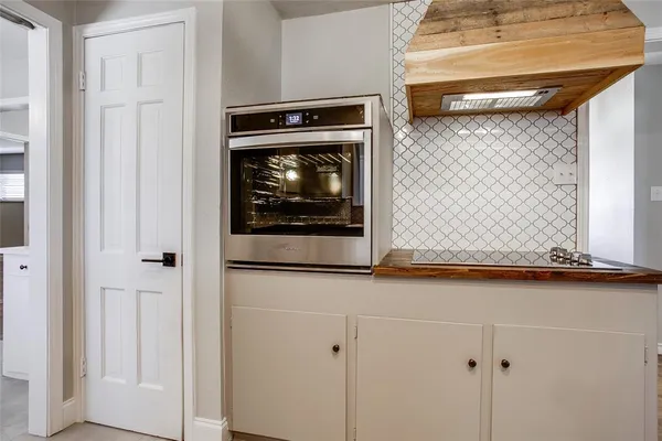 a view of washer and dryer