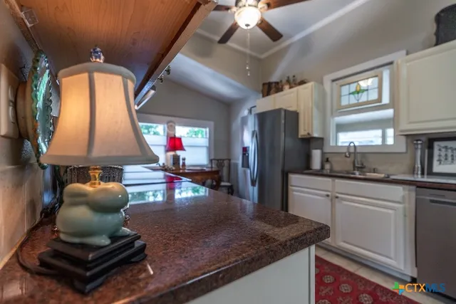 $355,000 | 114 North College Street, Gonzales, TX 78629