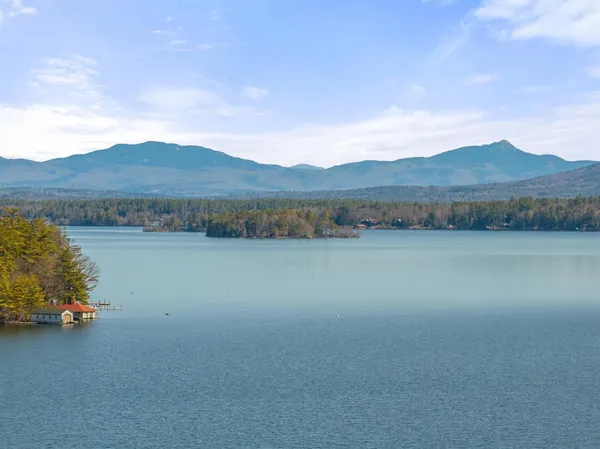 $5,399,000 | 18 Lovejoy Lane, Meredith, NH 03253