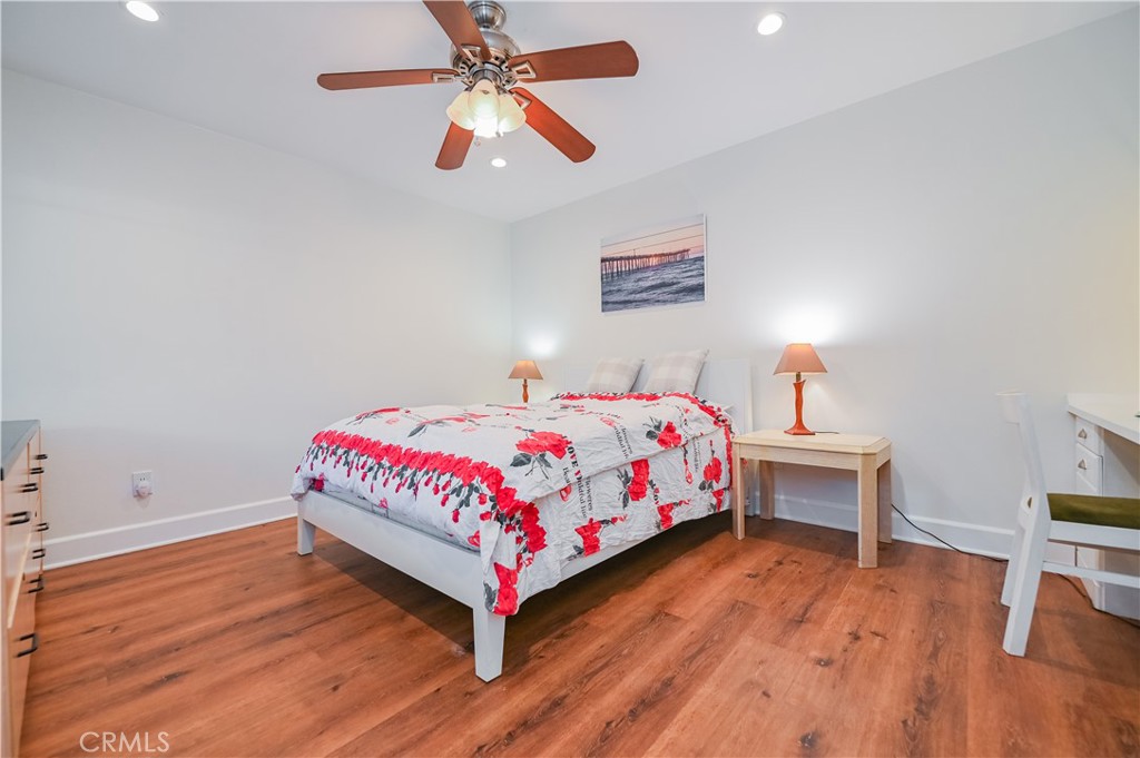 15 Camphor South Irvine, CA 92612 - Photo 22 of 28 a bedroom with a bed and a table