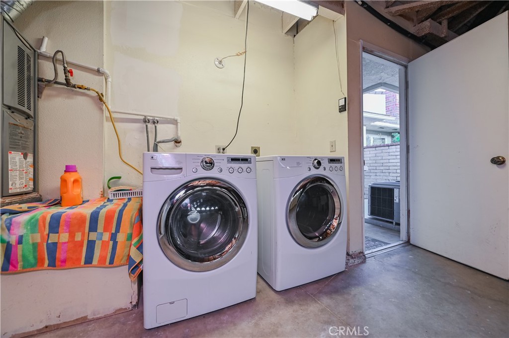 15 Camphor South Irvine, CA 92612 - Photo 28 of 28 a utility room with dryer and washer