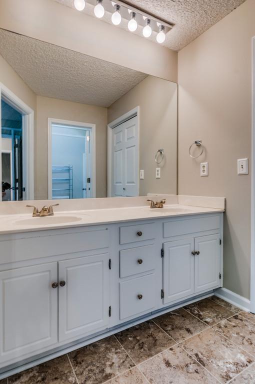4940 Yorkshire Road Nashville, TN 37211 - Photo 15 of 25 Gallery Image 15