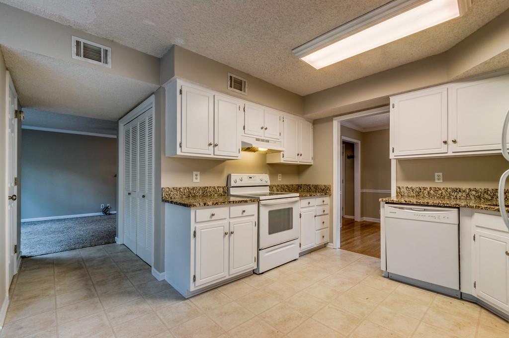 4940 Yorkshire Road Nashville, TN 37211 - Photo 8 of 25 Gallery Image 8