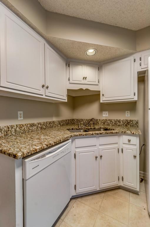 4940 Yorkshire Road Nashville, TN 37211 - Photo 9 of 25 Gallery Image 9