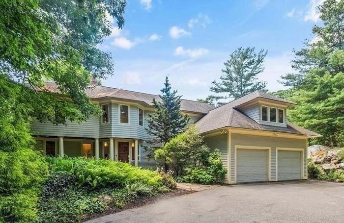 33 Forster Road Manchester, MA 01944 - Photo 1 of 41