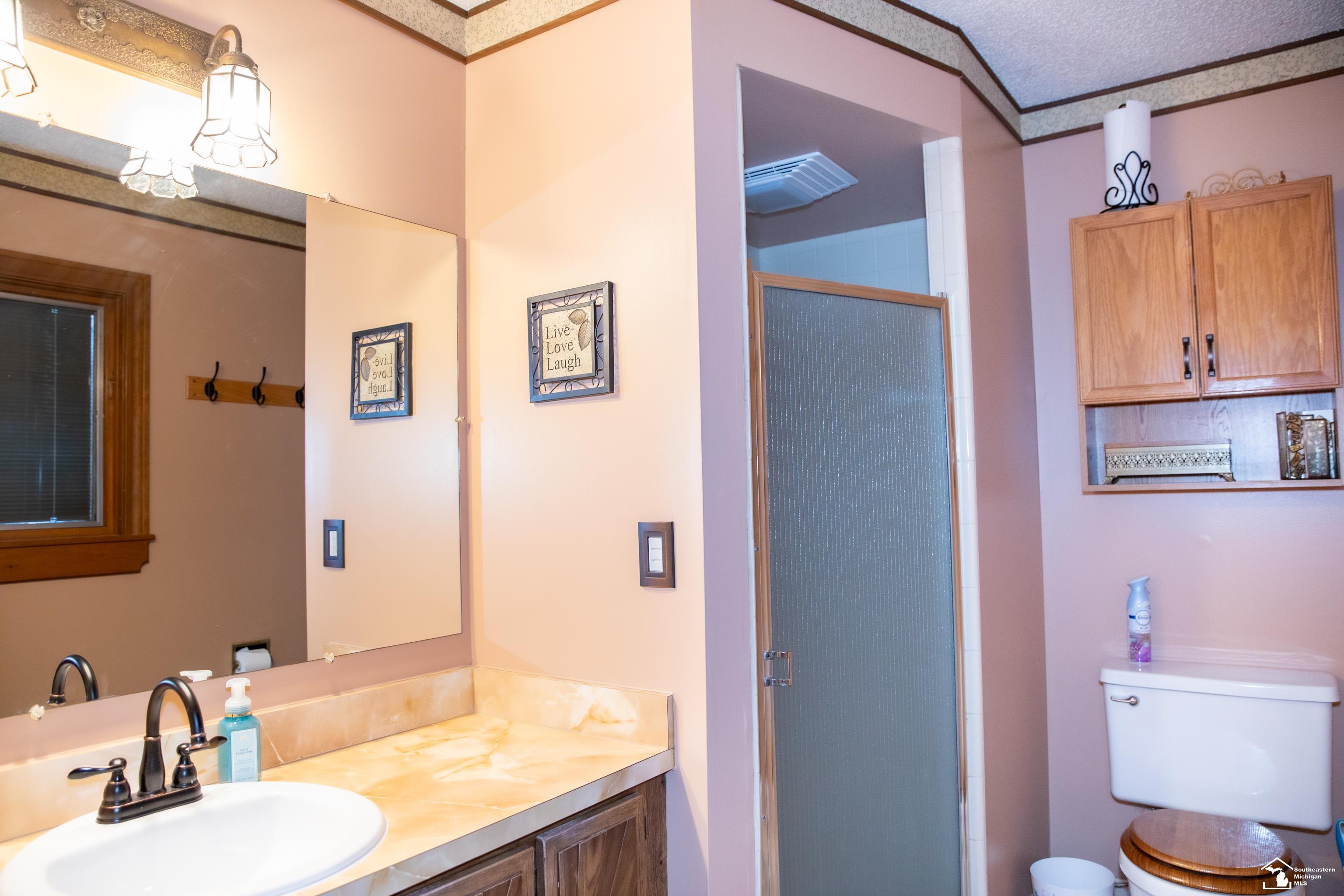 24576 Arsenal Road Flat Rock, MI 48134 - Photo 21 of 82 50200837-969A75A2-403B-489D-A5E9-E18AE76E6E65.JPG