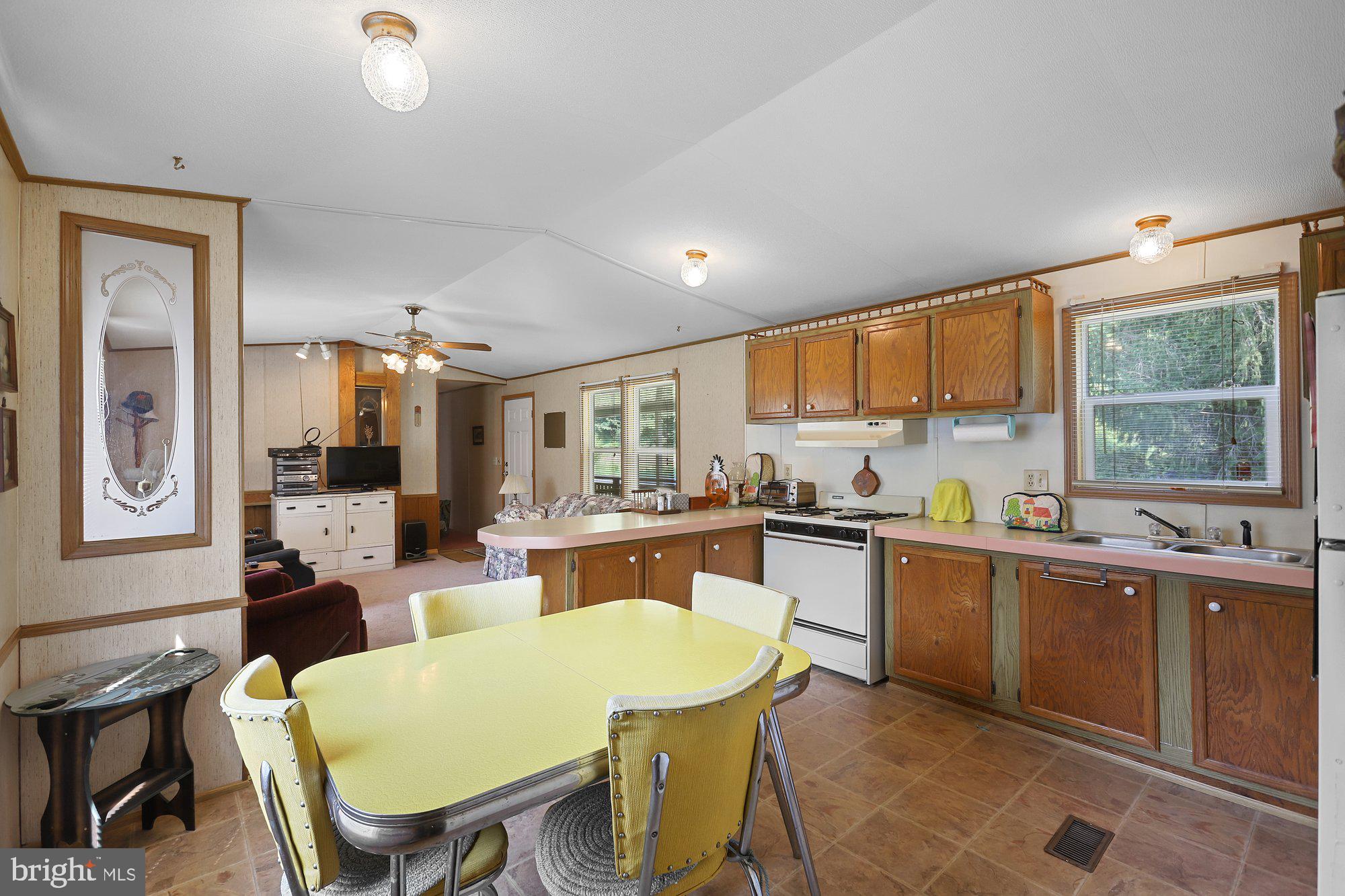 1426 McCabe Road Landisburg, PA 17040 - Photo 6 of 25 Gallery Image 6