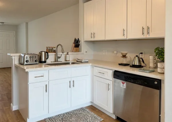 $2,225 | 6159 El Granate Drive, Houston, TX 77048