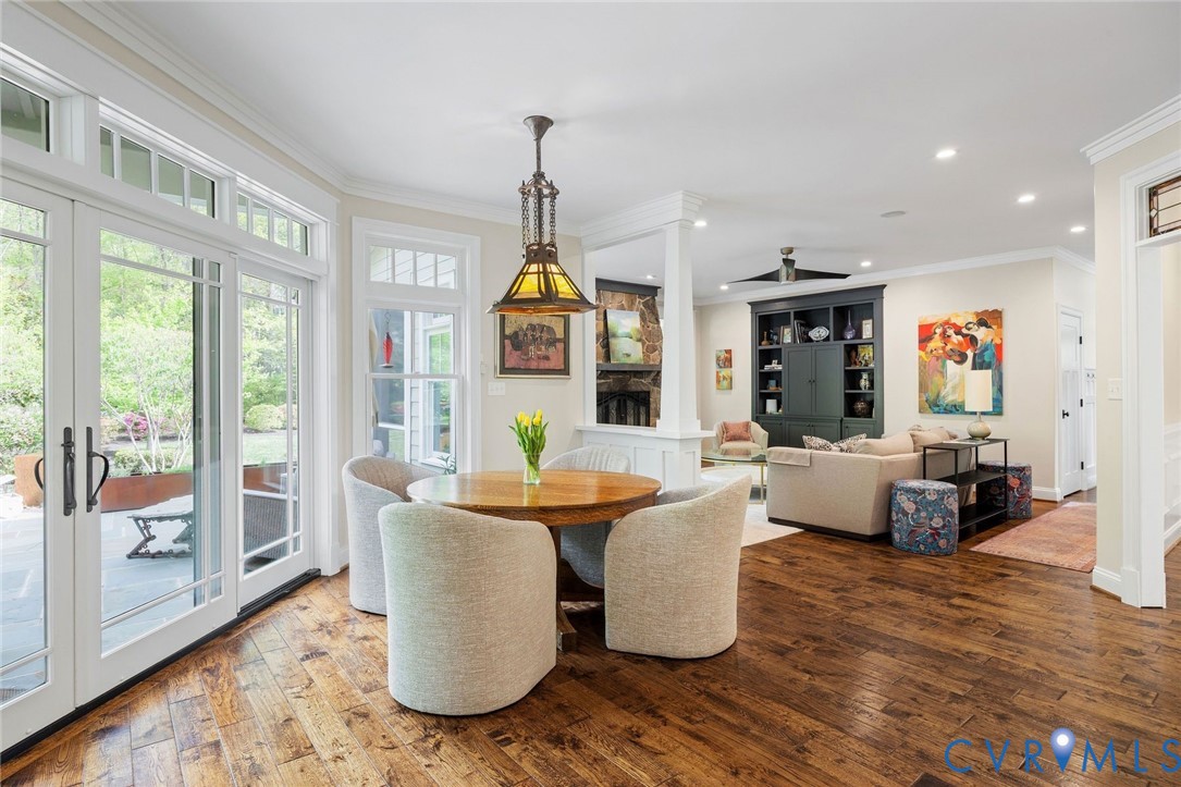 328 South Gaskins Road Henrico, VA 23238 - Photo 12 of 66 Casual eating area between kitchen and family room