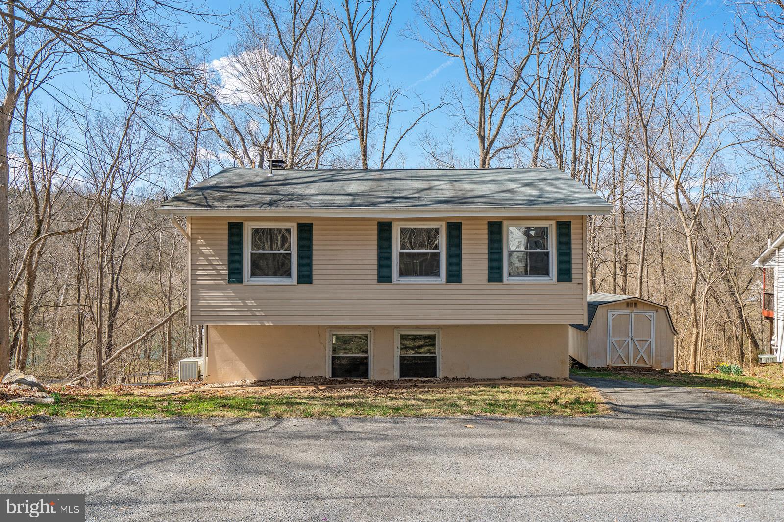 54 Spruce Road Front Royal, VA 22630 - Photo 1 of 23 Gallery Image 1