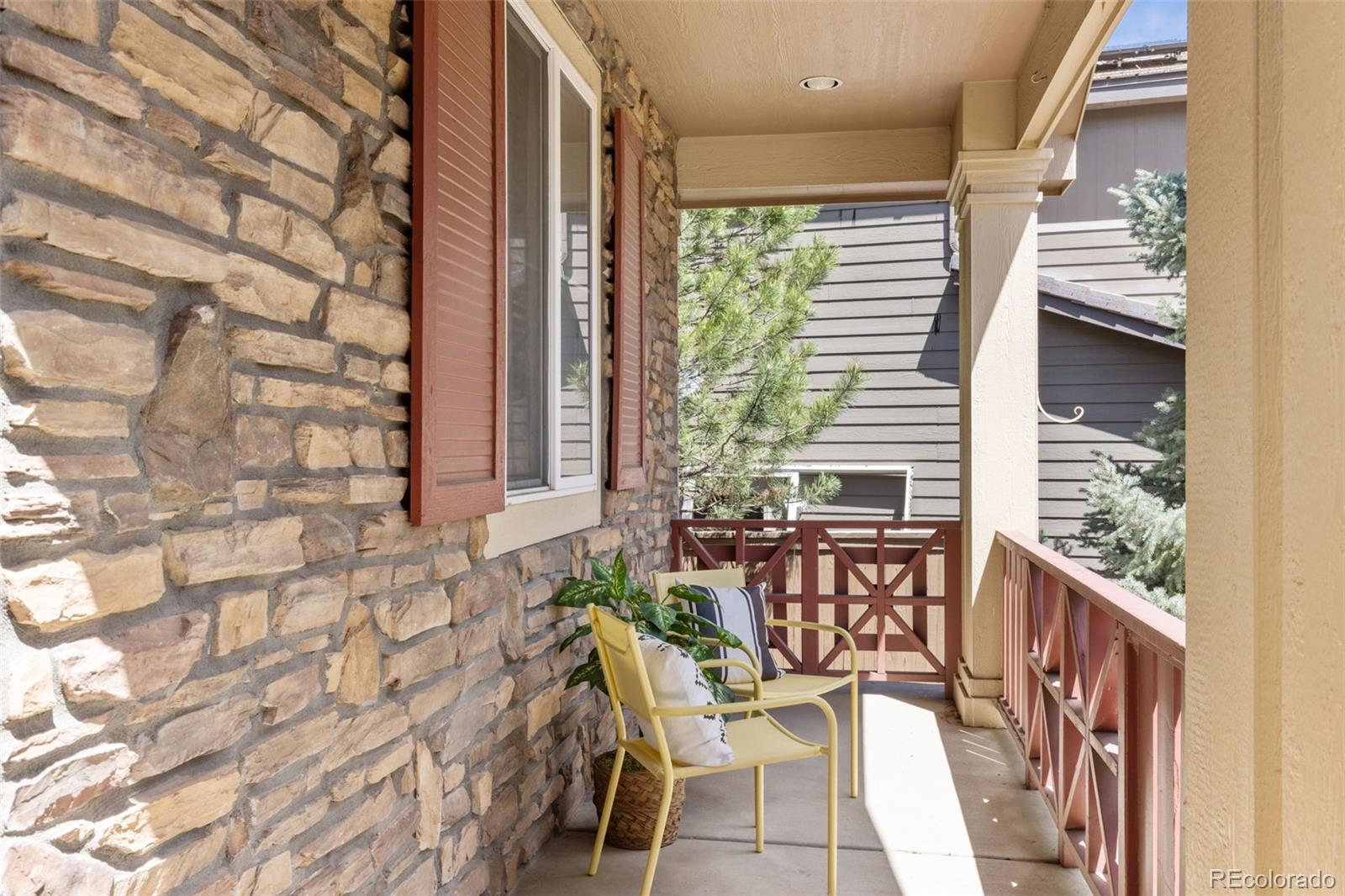 706 Ridgemont Circle Highlands Ranch, CO 80126 - Photo 3 of 47 Gallery Image 3