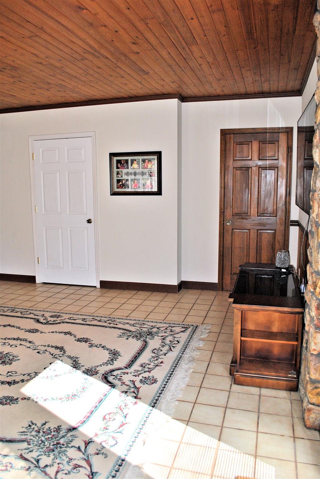 7462 Riverbluff Road Radford, VA 24141 - Photo 40 of 72 Gallery Image 40