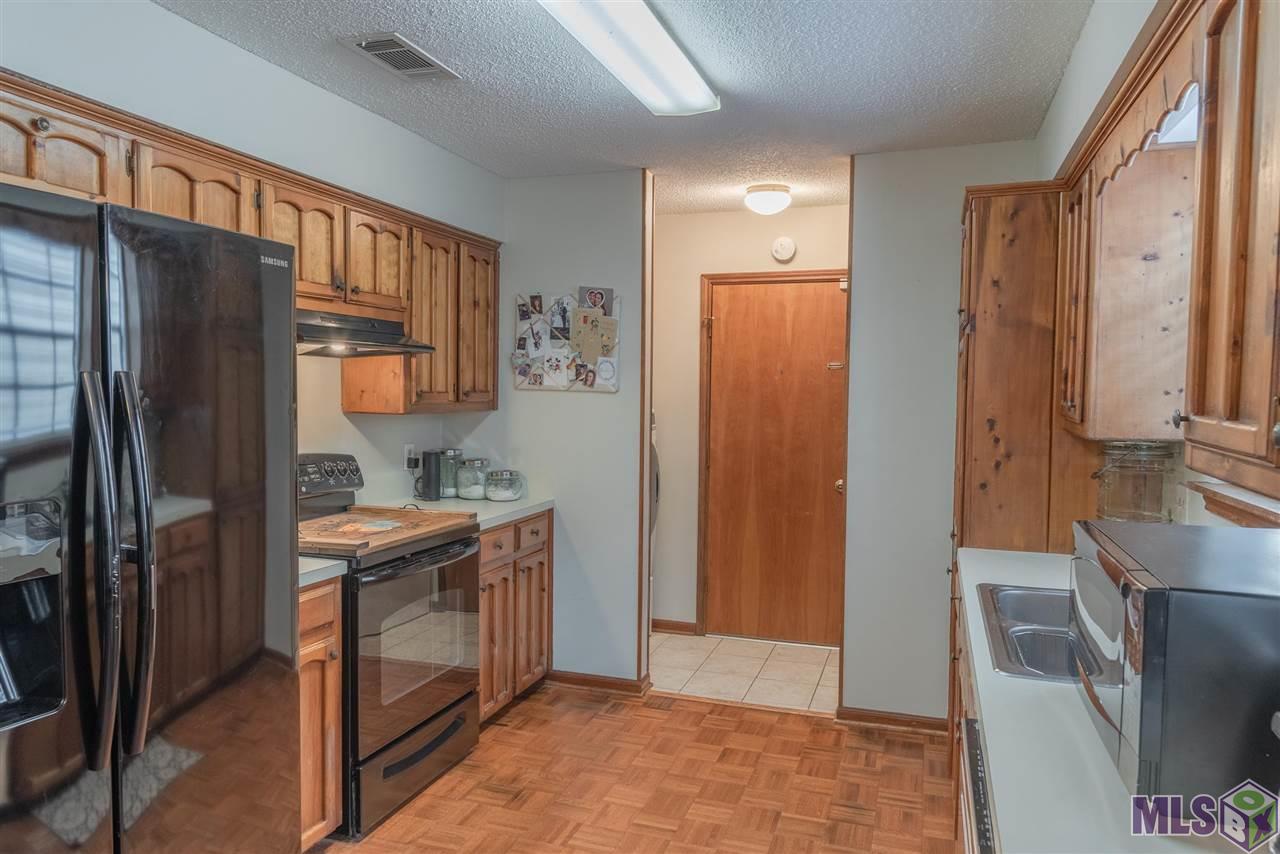 1627 Stonegate Court Baton Rouge, LA 70815 - Photo 5 of 16