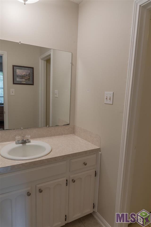 1627 Stonegate Court Baton Rouge, LA 70815 - Photo 10 of 16