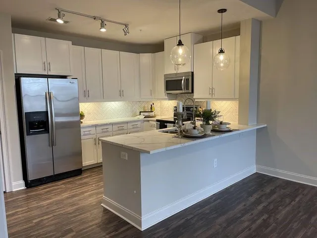 $2,044 | 92 West Paces Ferry Road Northwest, Unit 8007, Atlanta, GA 30305